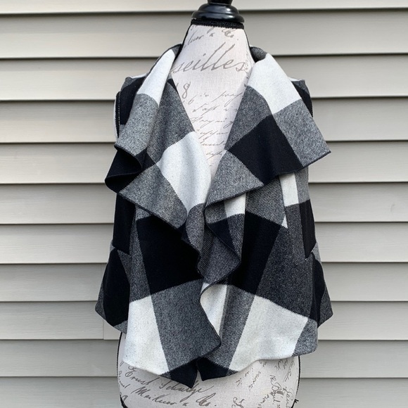 Gap Wool Blend Buffalo Plaid Drape Front Vest - Black/Off White - Picture 1 of 14